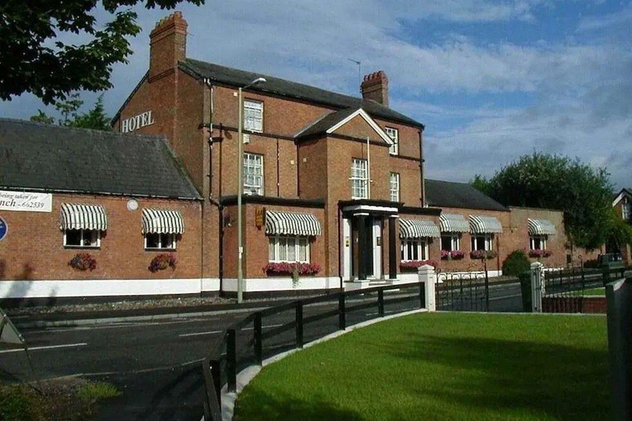 The Dodington Lodge Hotel Whitchurch  Buitenkant foto
