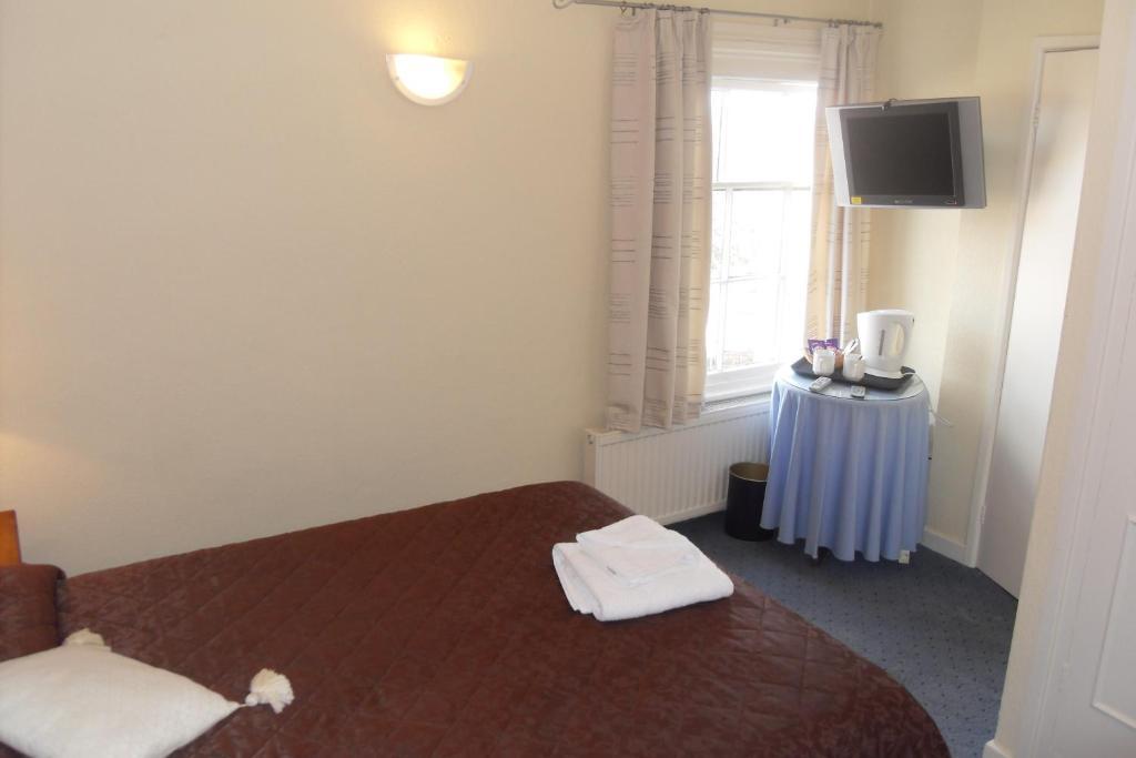 The Dodington Lodge Hotel Whitchurch  Kamer foto