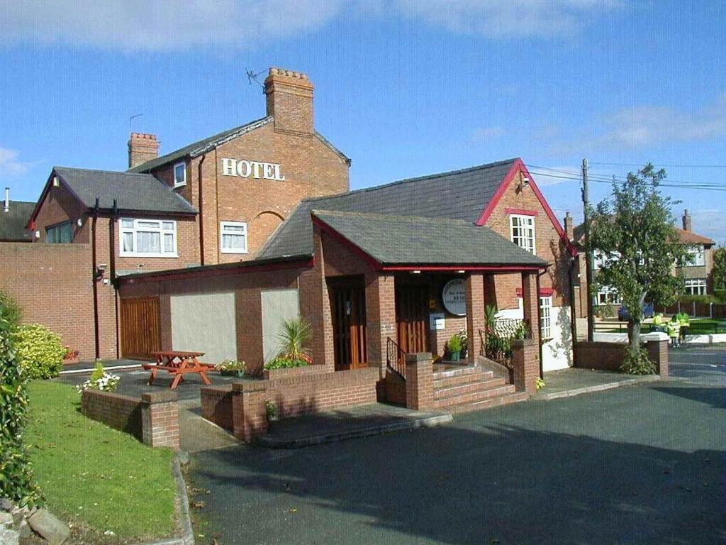 The Dodington Lodge Hotel Whitchurch  Buitenkant foto