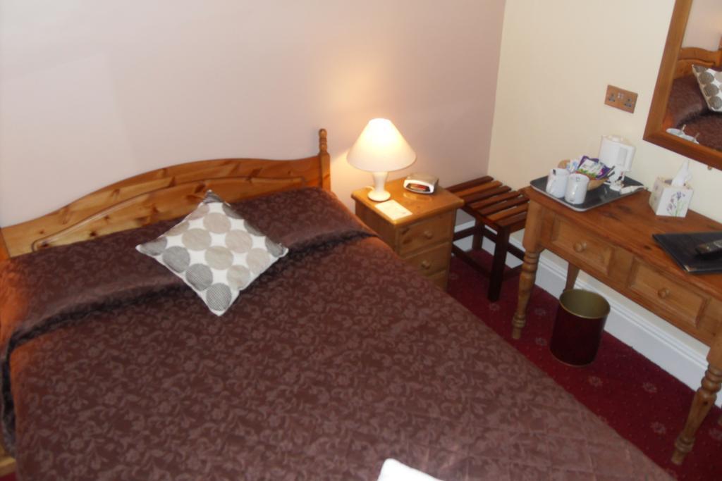 The Dodington Lodge Hotel Whitchurch  Kamer foto